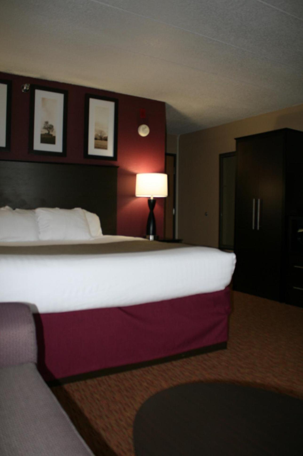 Americinn By Wyndham Osceola Bagian luar foto